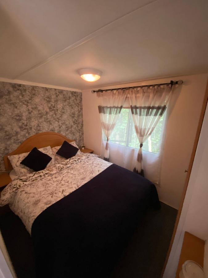 Unique Caravan With Outdoor Space Ballantrae Exterior photo